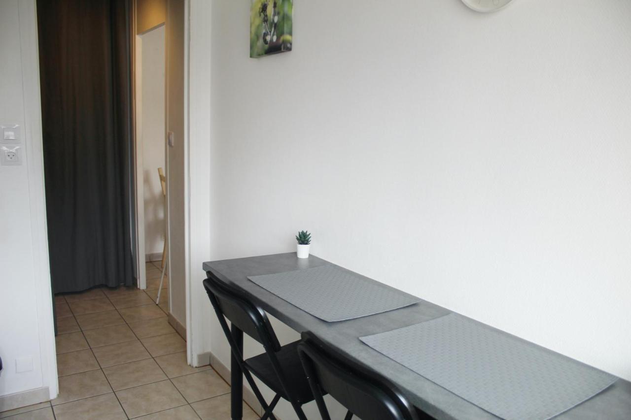 Apartamento La Station - A Proximite Immediate De La Gare Dijon Exterior foto